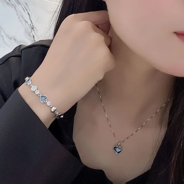 Pulsera de corazones