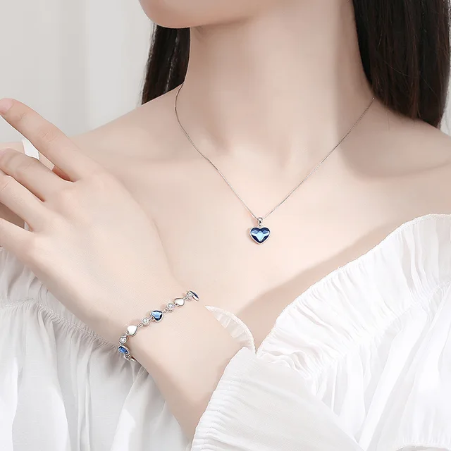 Collar de Corazón Azul