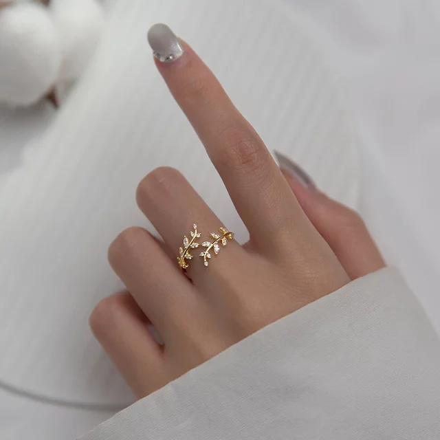 Anillo de hojas