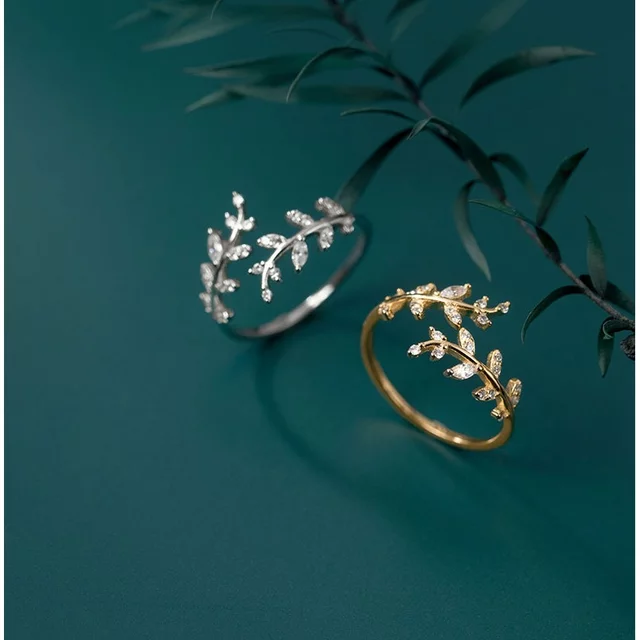 Anillo de hojas
